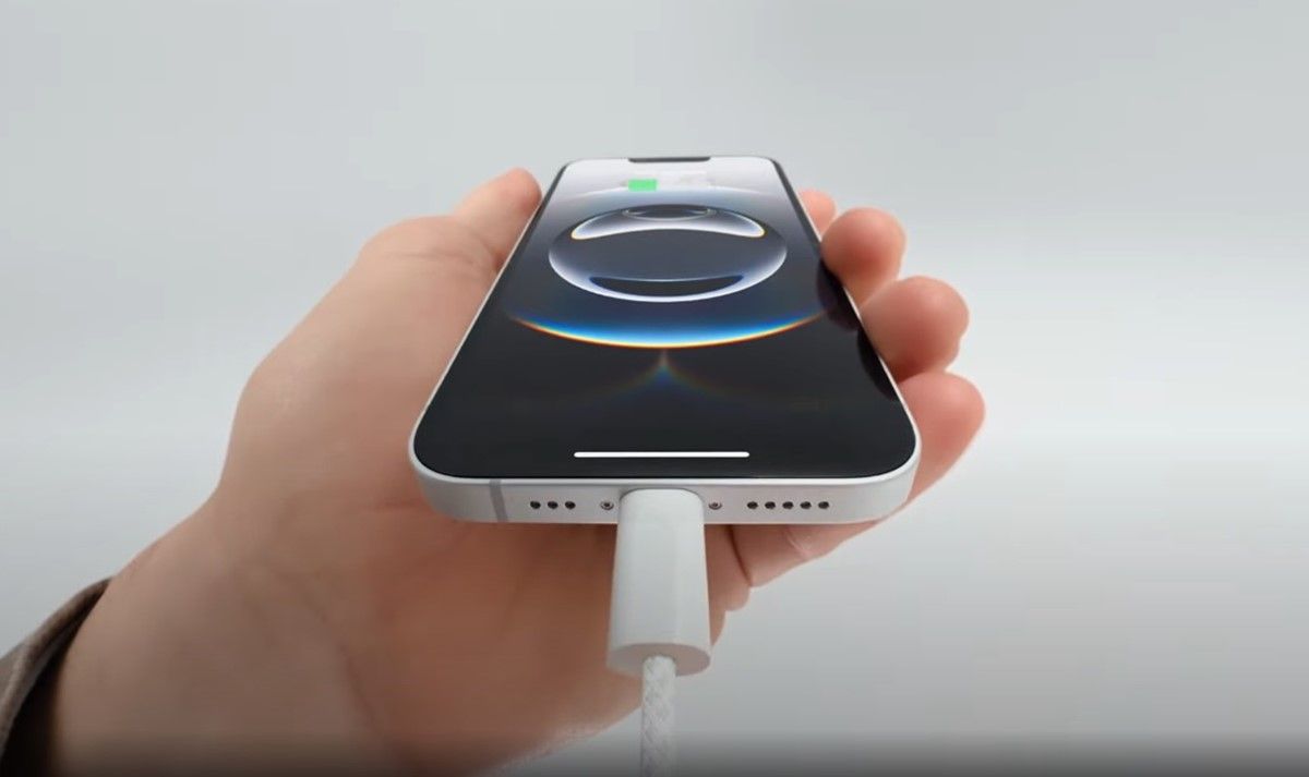 Novo iPhone 16e será vendido sem carregador incluso na caixa; adaptador custa R$ 220