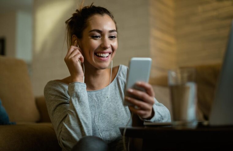 Celulares ficaram em média até 36% mais caros em 2025 no Brasil, revela pesquisa