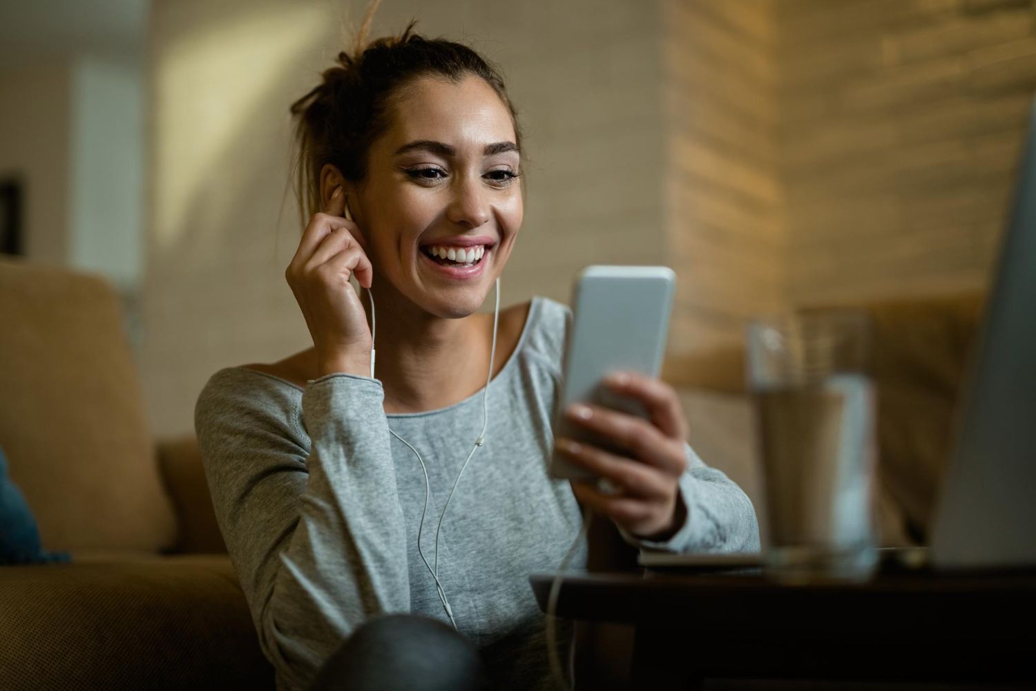 Celulares ficaram em média até 36% mais caros em 2025 no Brasil, revela pesquisa