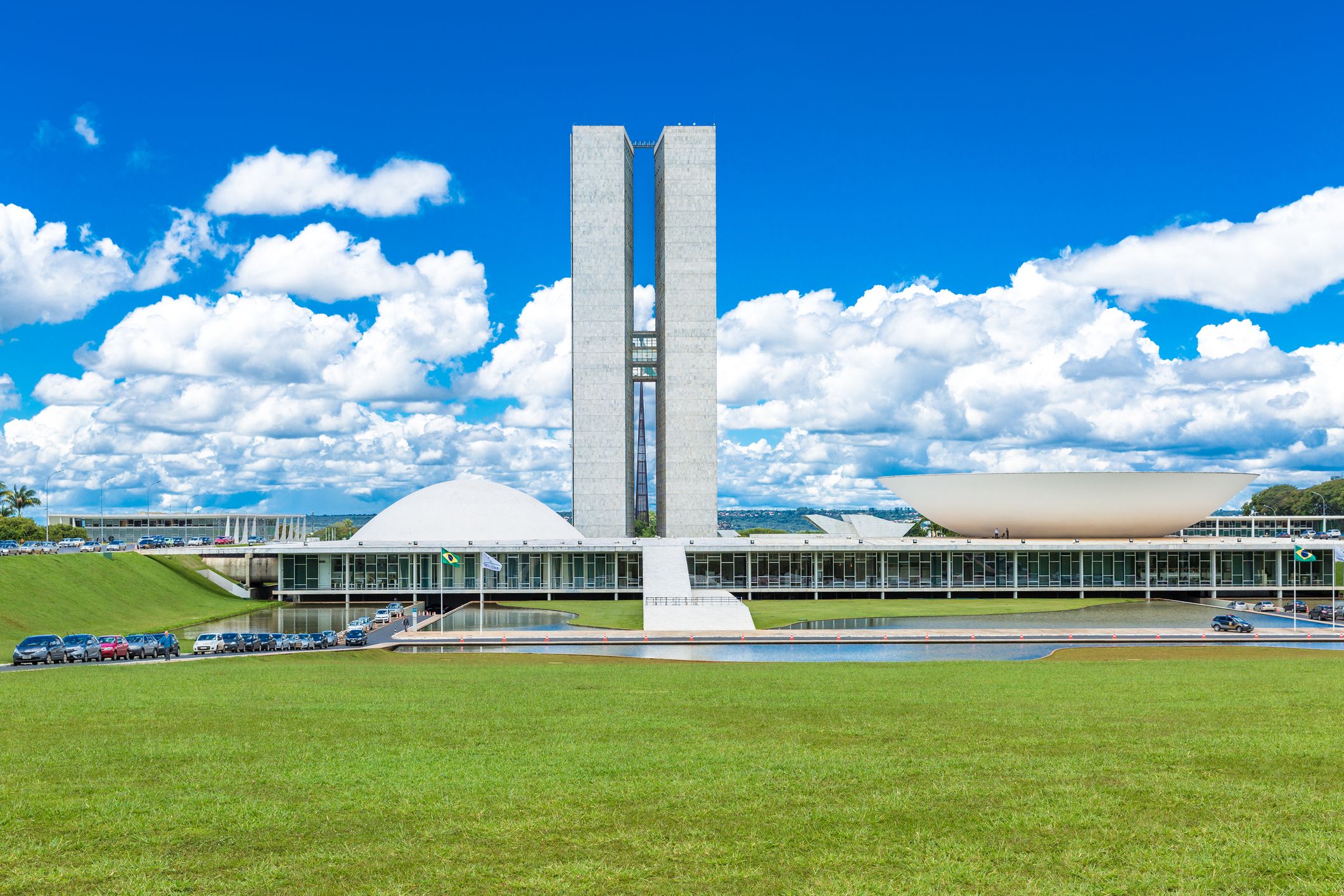 Governo brasileiro teme ficar sozinho na regulação das big techs após recuos da UE
