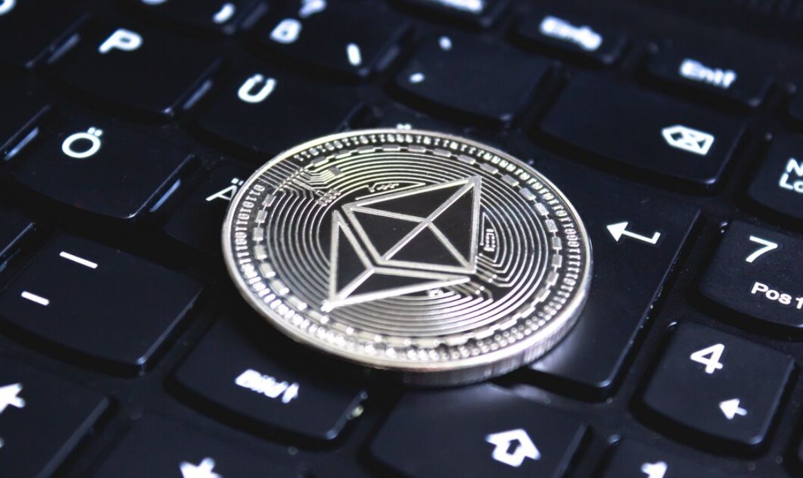 Prejuízo de R$ 8,6 bi: o que já sabemos do maior roubo de criptomoedas da história