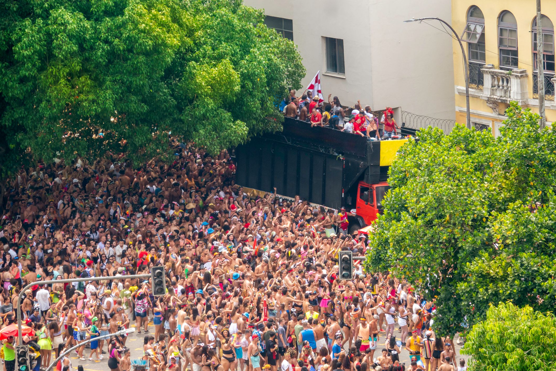 Golpes no carnaval: confira 10 dicas para se proteger de fraudes na folia