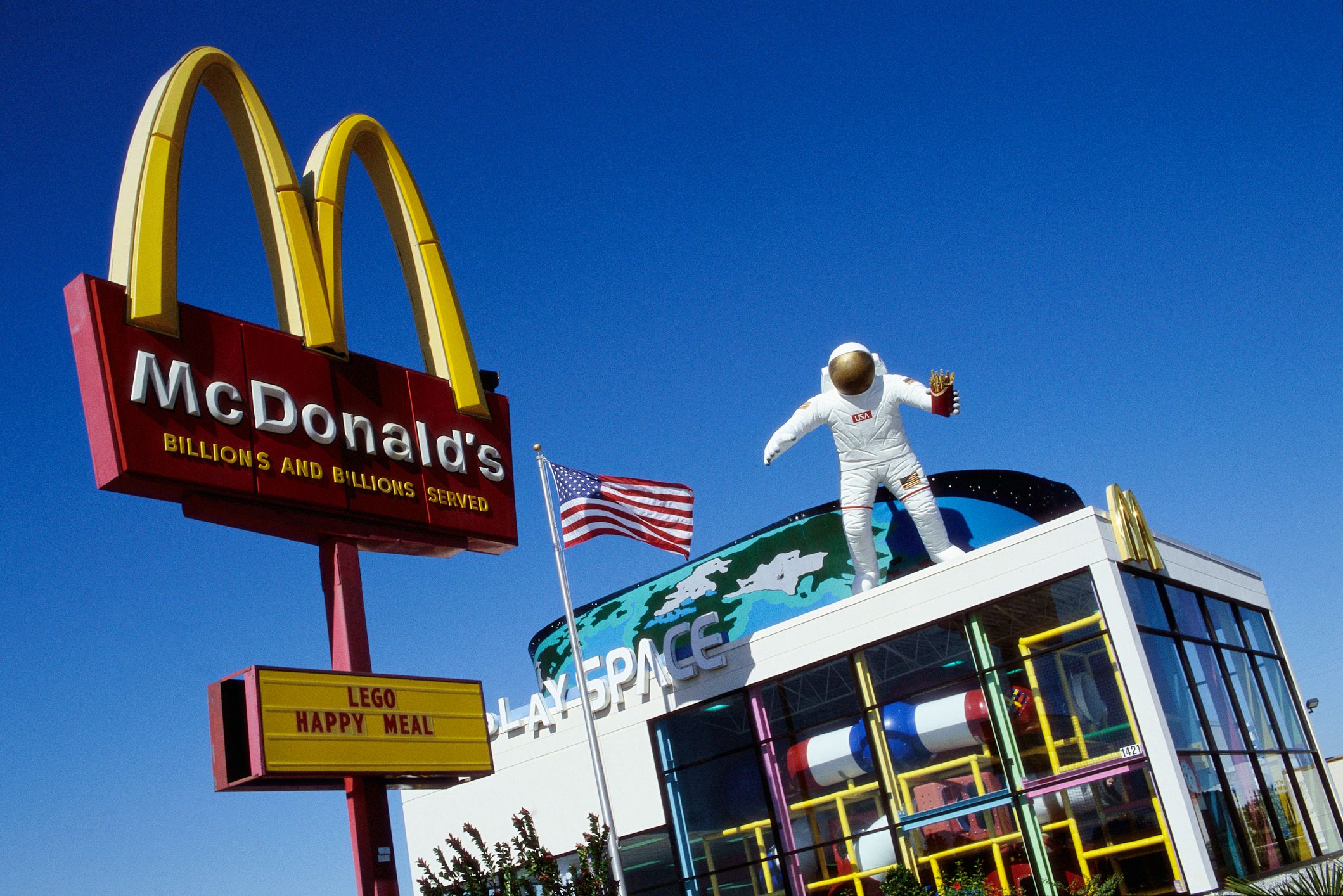 McDonald’s e IA: saiba como a tecnologia vai aprimorar a experiência de clientes e funcionários