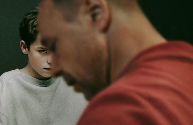 Nova série de suspense está dando o que falar na Netflix! Conheça Adolescência