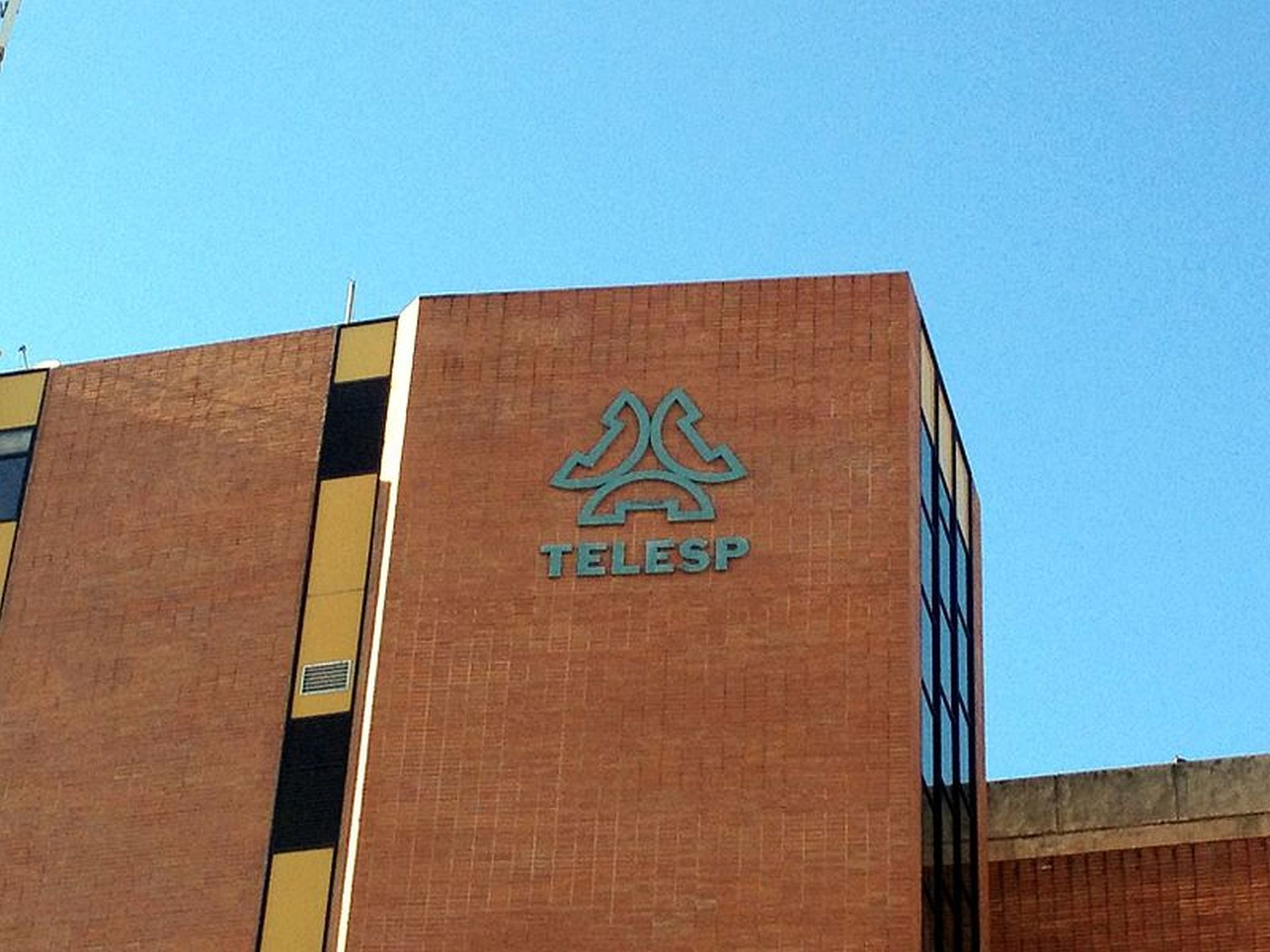 Que fim levou a Telesp, a antiga operadora de telefonia fixa e móvel do estado de São Paulo?