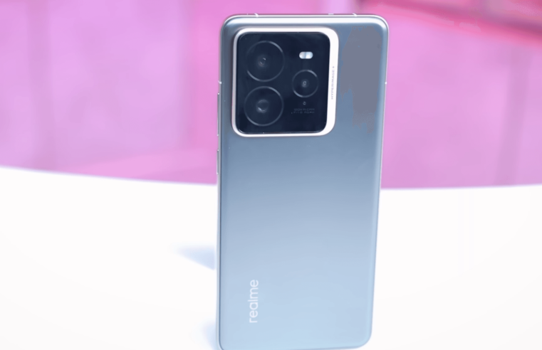 Realme GT 7 Pro REVIEW: isso aqui deveria ser o novo padrão nos celulares