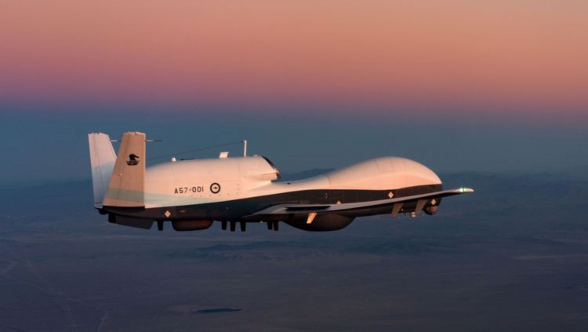 MQ-4C Triton: drone que vai reforçar a Marinha dos EUA chega a 575 km/h