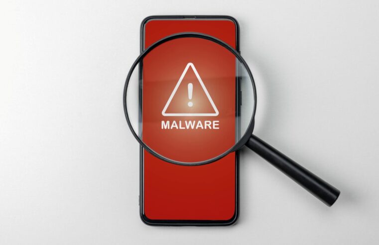 Mais de 300 apps maliciosos que atingiram usuários brasileiros foram encontrados na Play Store; entenda