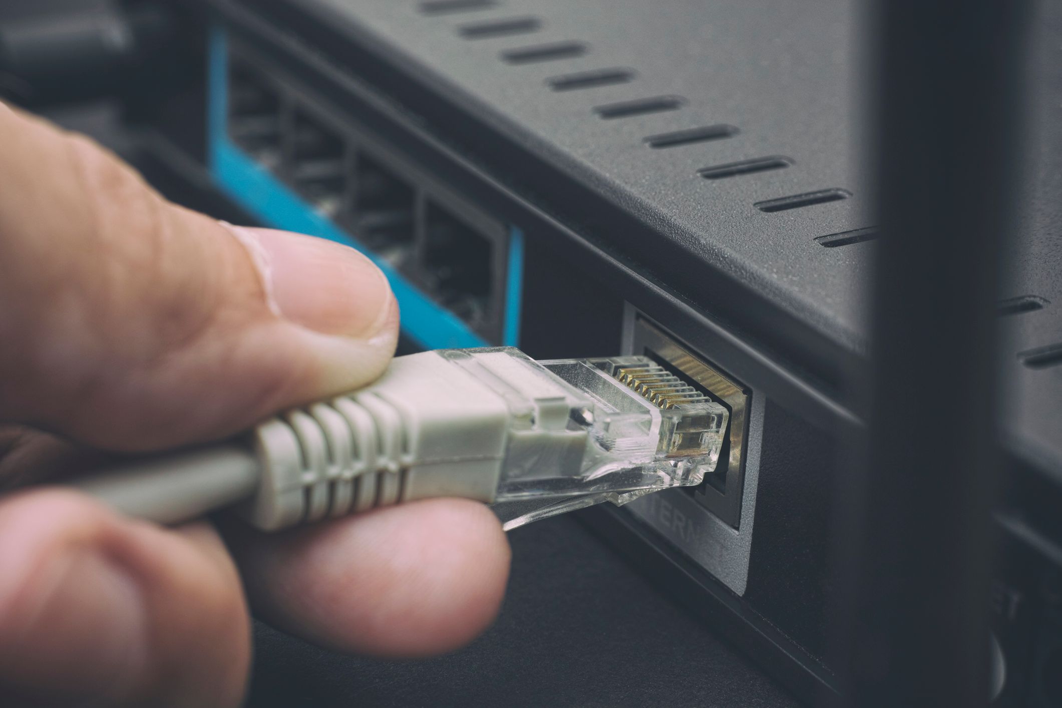 Provedor de internet do Ceará encerra atividades após sofrer ataques de facção criminosa