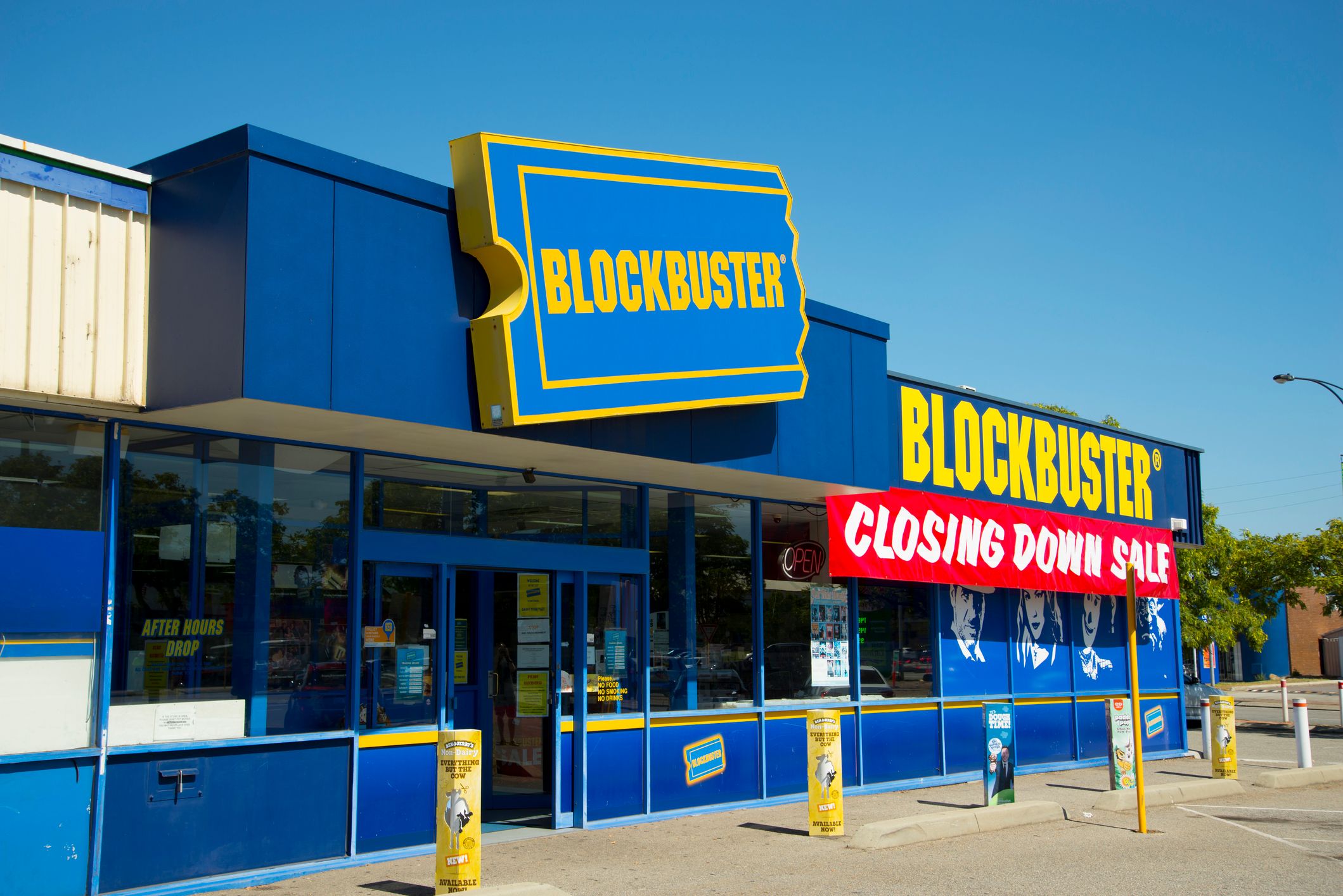 Que fim levou a Blockbuster, a antiga rainha das videolocadoras?