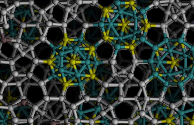 Físicos criam um quasicristal do tempo dentro de um diamante