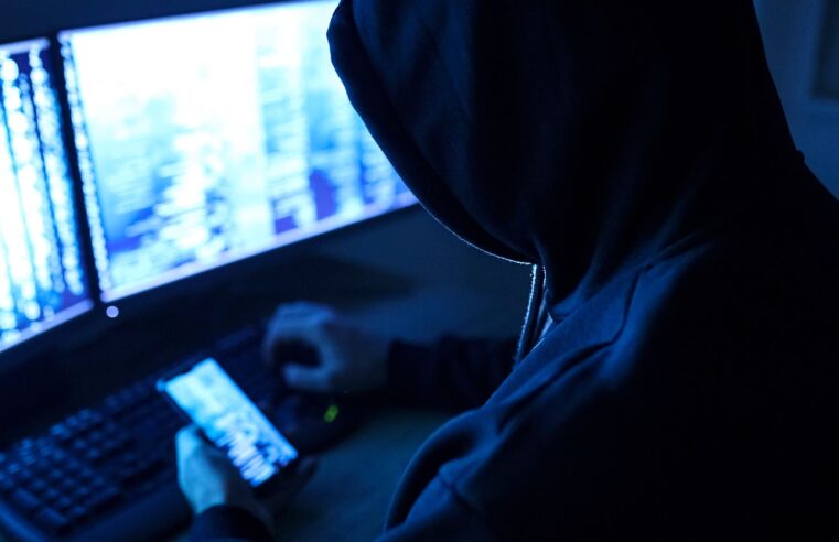 Saiba como policiais infiltrados em redes sociais e mensageiros têm impedido estupros virtuais