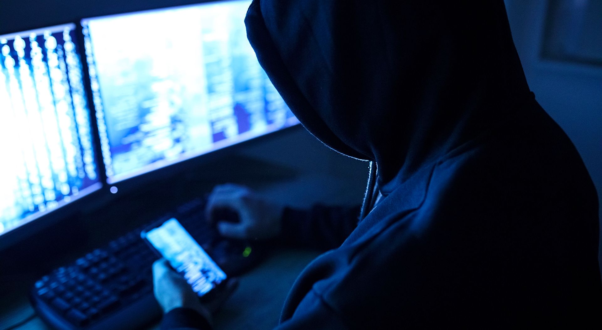 Saiba como policiais infiltrados em redes sociais e mensageiros têm impedido estupros virtuais