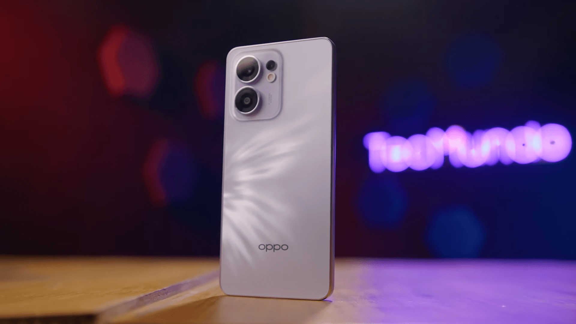 Oppo Reno 13F: ótimo celular para esperar baratear [Review]