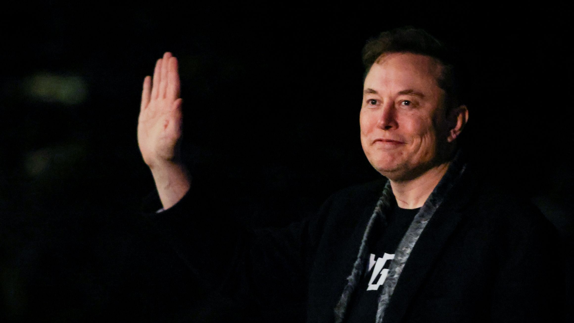 Elon Musk vende X (Twitter) para ele mesmo e vira meme nas redes