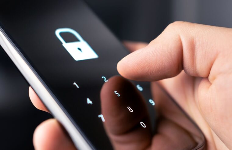 Android 16 vai copiar recurso do iOS e forçar reinicialização de celular inativo