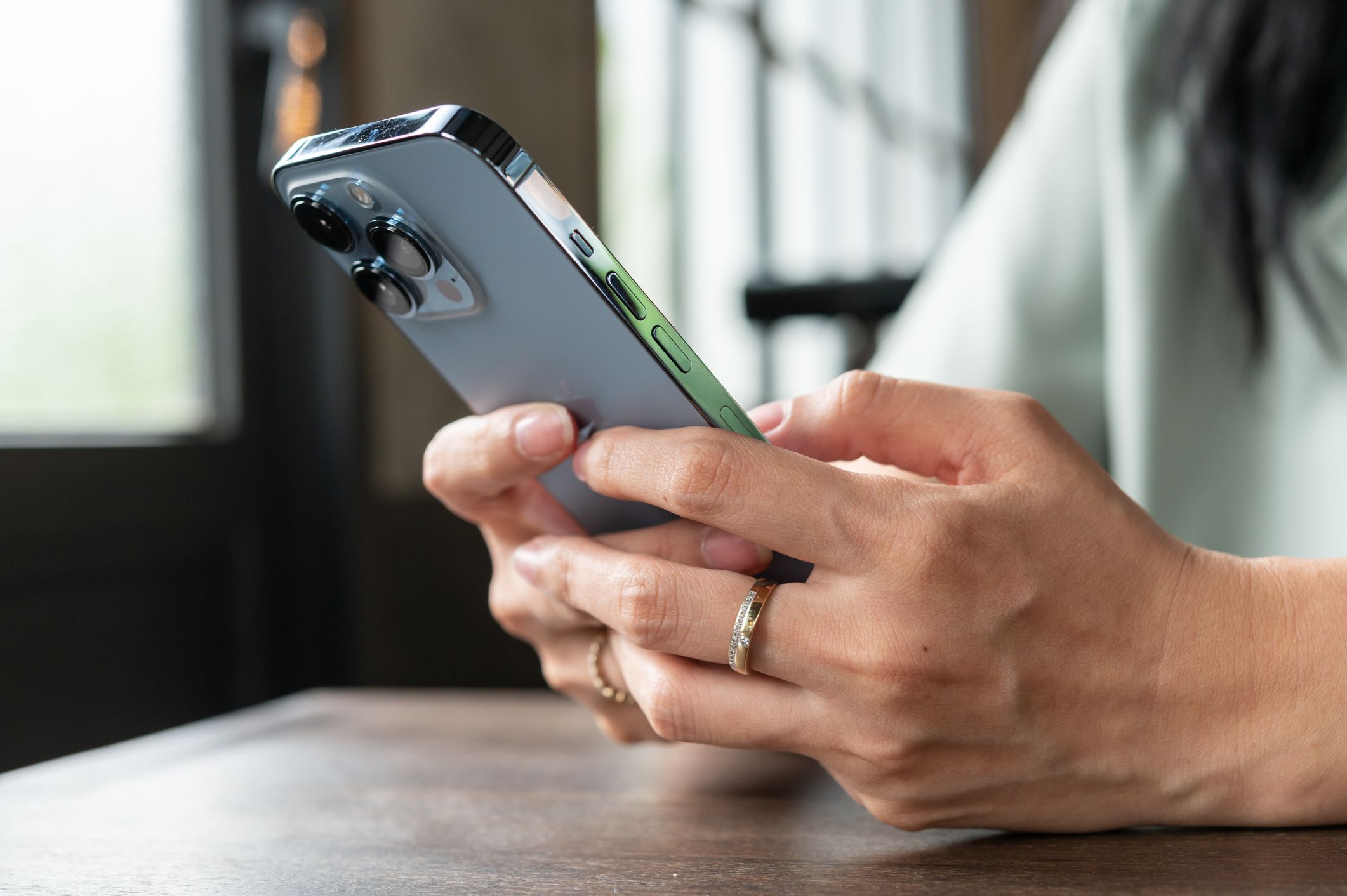 Plataforma de phishing dispara 100 mil mensagens fraudulentas por dia via iMessage