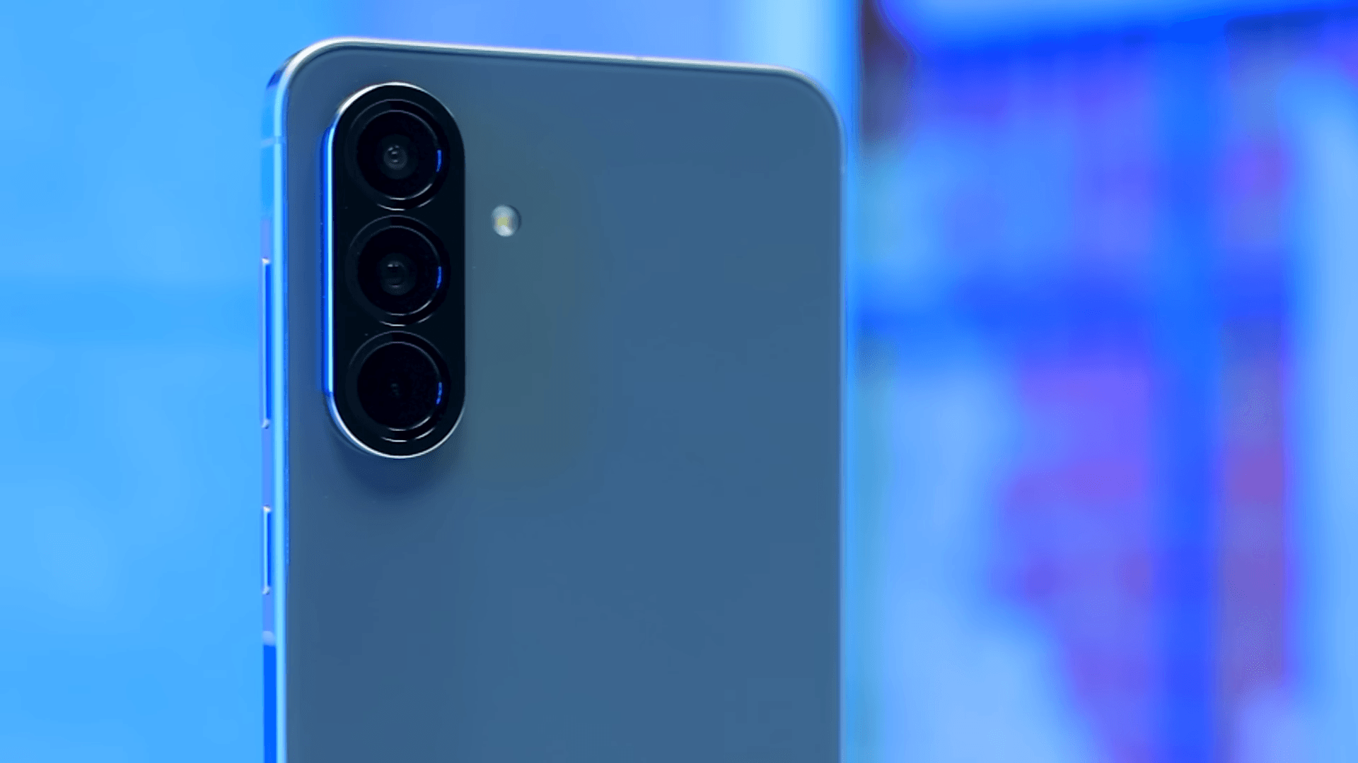 Samsung Galaxy A56 REVIEW: a fórmula ainda funciona