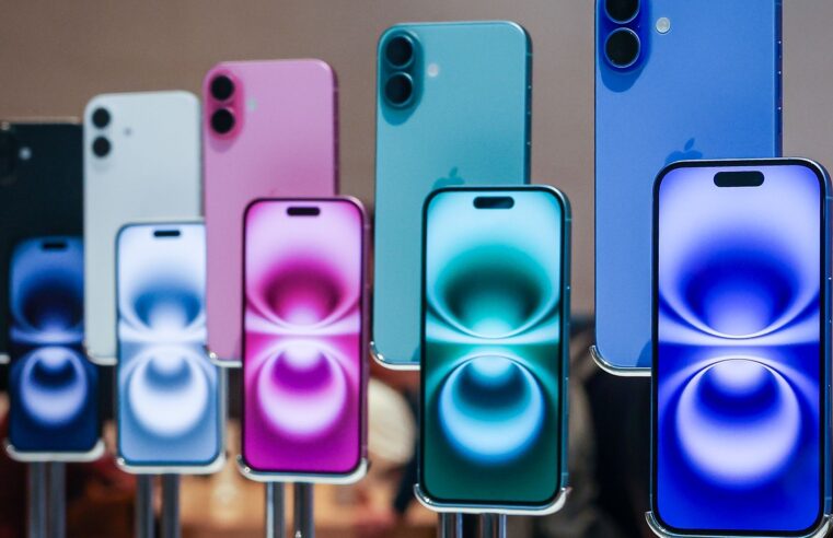 Apple enche 5 aviões com iPhones na Índia para escapar de tarifas de Trump