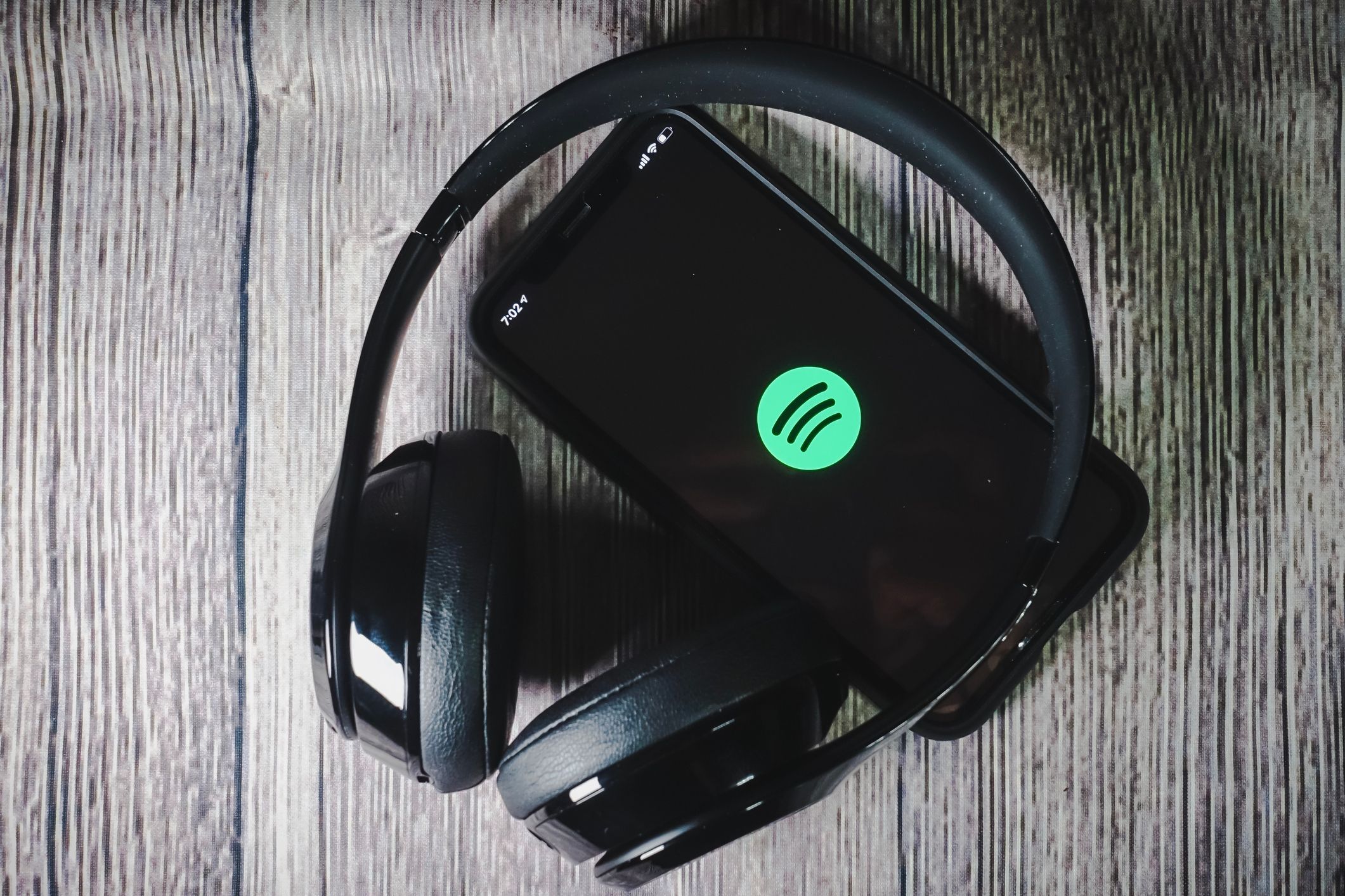 Spotify caiu? App de música apresenta instabilidade nesta quarta-feira (16)
