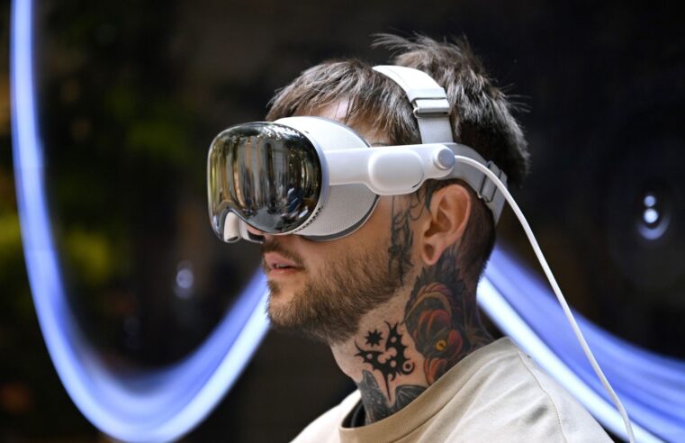 Apple tem “pressa” para fabricar novo Vision Pro 2 para o fim do ano