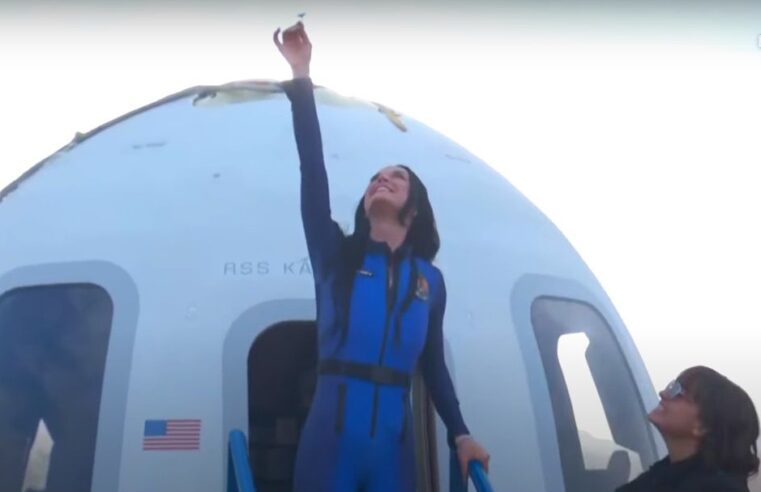 Katy Perry vai ao espaço em viagem da Blue Origin; veja os detalhes