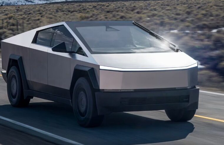 Flopou? Tesla reduz volume de fabricação e equipe do Cybertruck