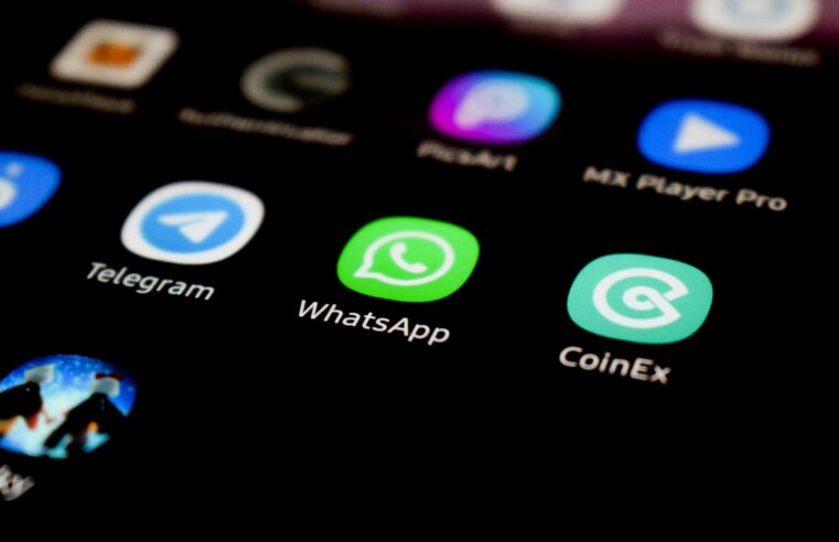 WhatsApp espião que rouba dinheiro chega embutido em celulares Android falsos