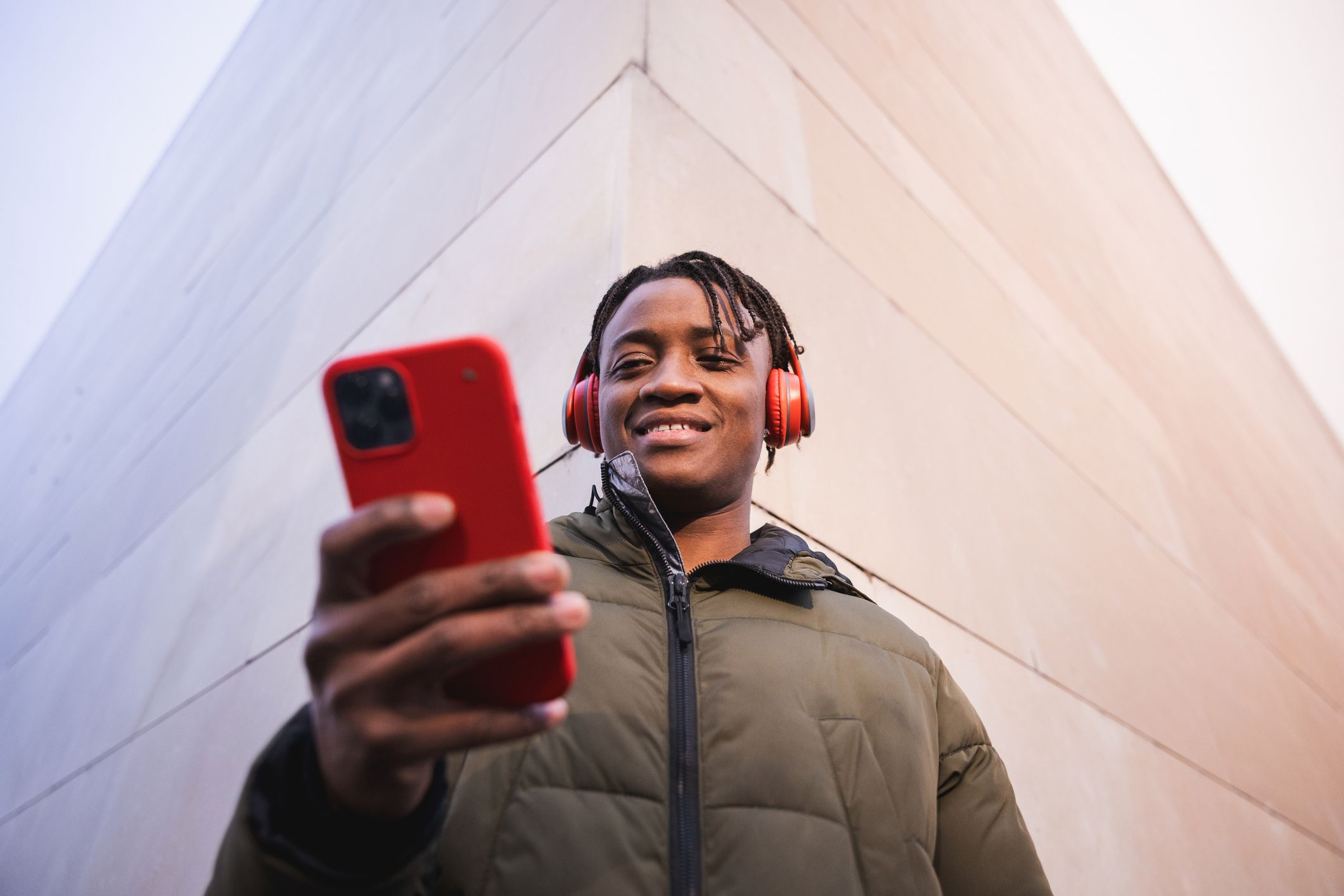 YouTube Music vai compartilhar letras e trará estabilizador de volume