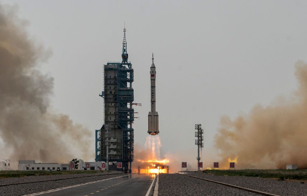 China lança nova missão tripulada ao espaço nesta quinta-feira (24)