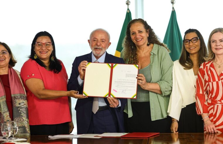 Presidente Lula sanciona aumento de pena para crimes contra mulheres usando IA