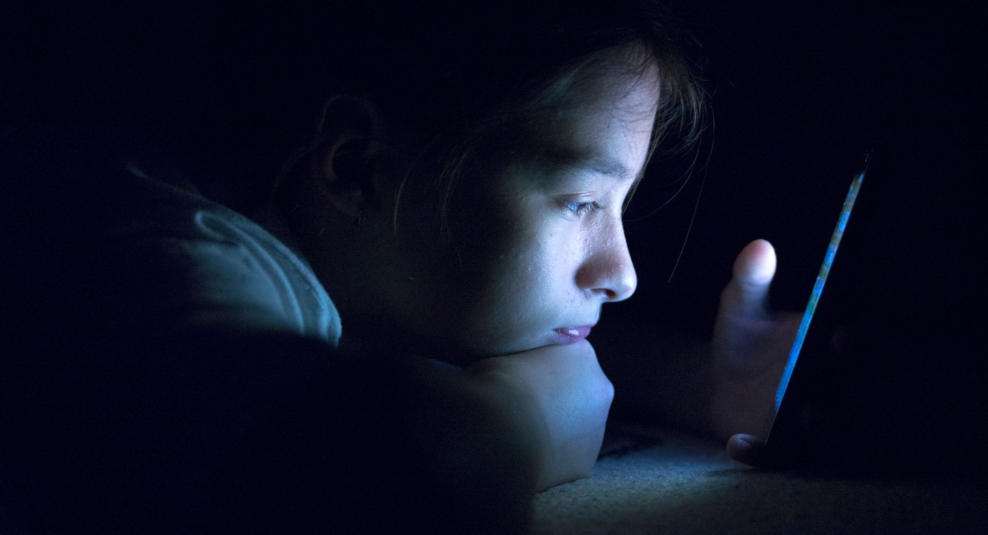 Chatbots da Meta criados com IA falam até de sexo com menores, revela denúncia