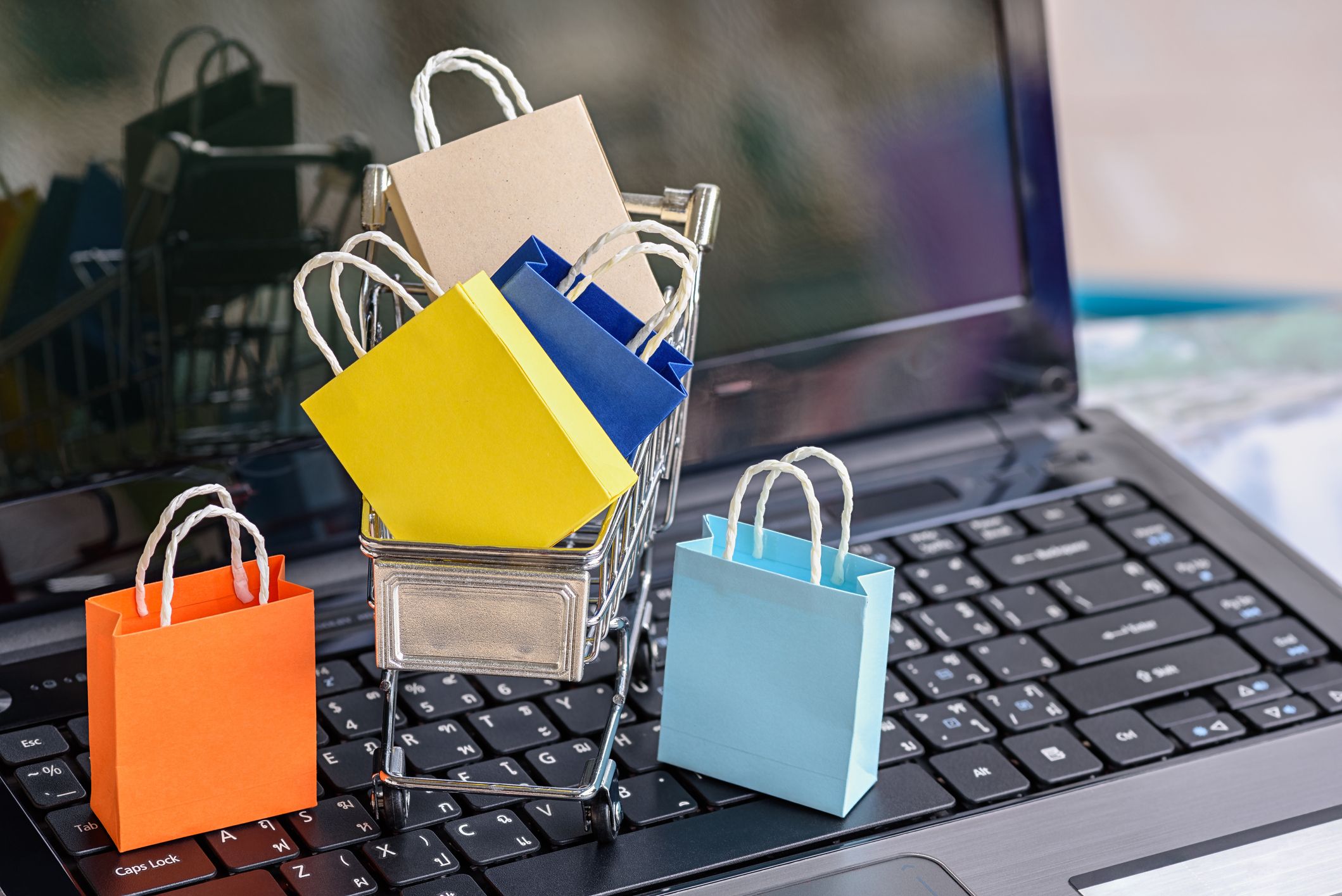 Compras internacionais ficam mais caras hoje (01); saiba quanto você vai pagar