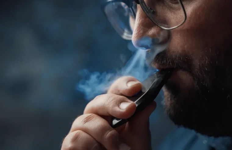 YouTube, Mercado Livre e outros têm 48 horas para apagarem conteúdo sobre cigarro eletrônico