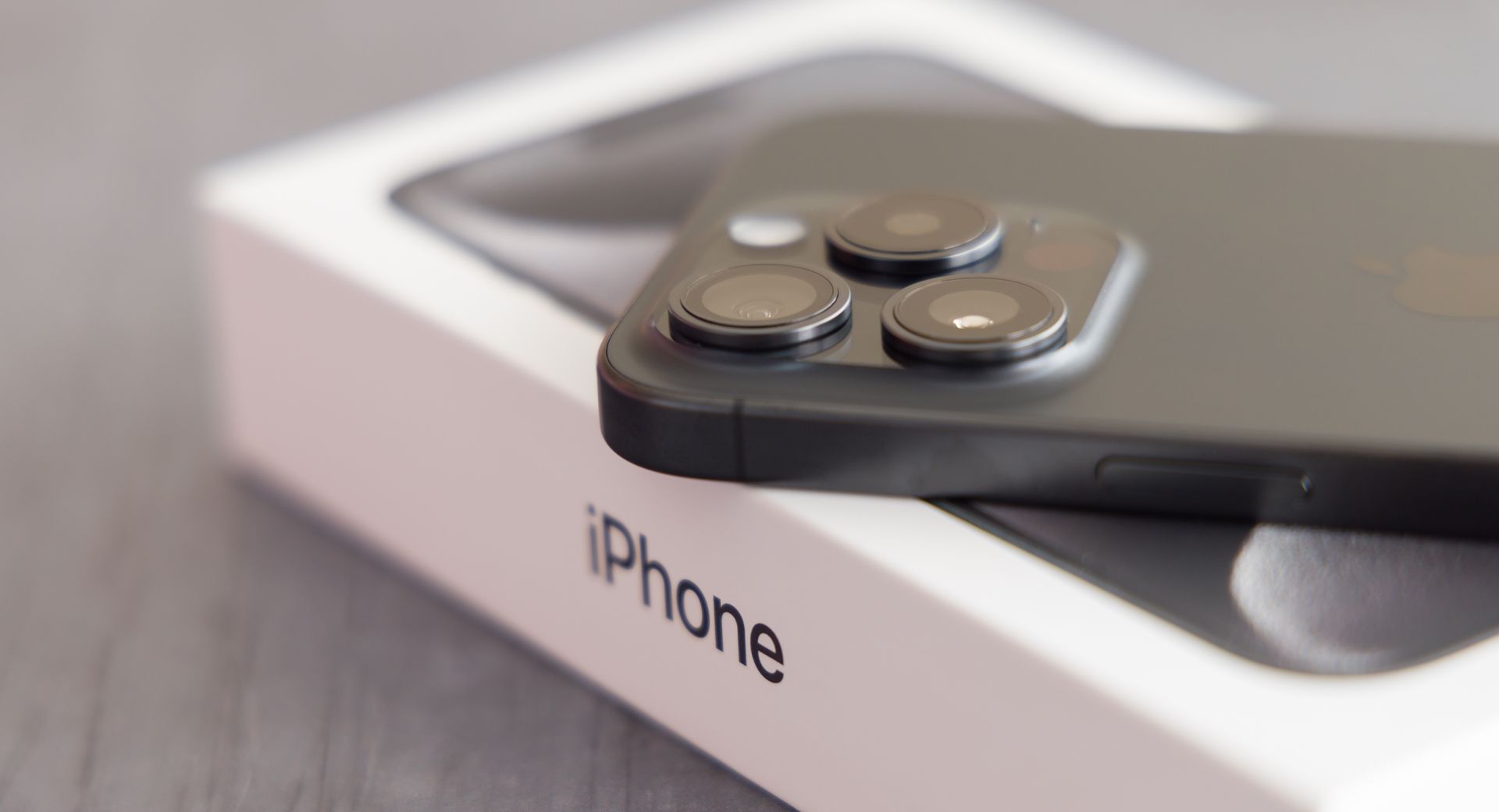 iPhone 17 e Galaxy S26 devem ser caros por tarifas dos EUA