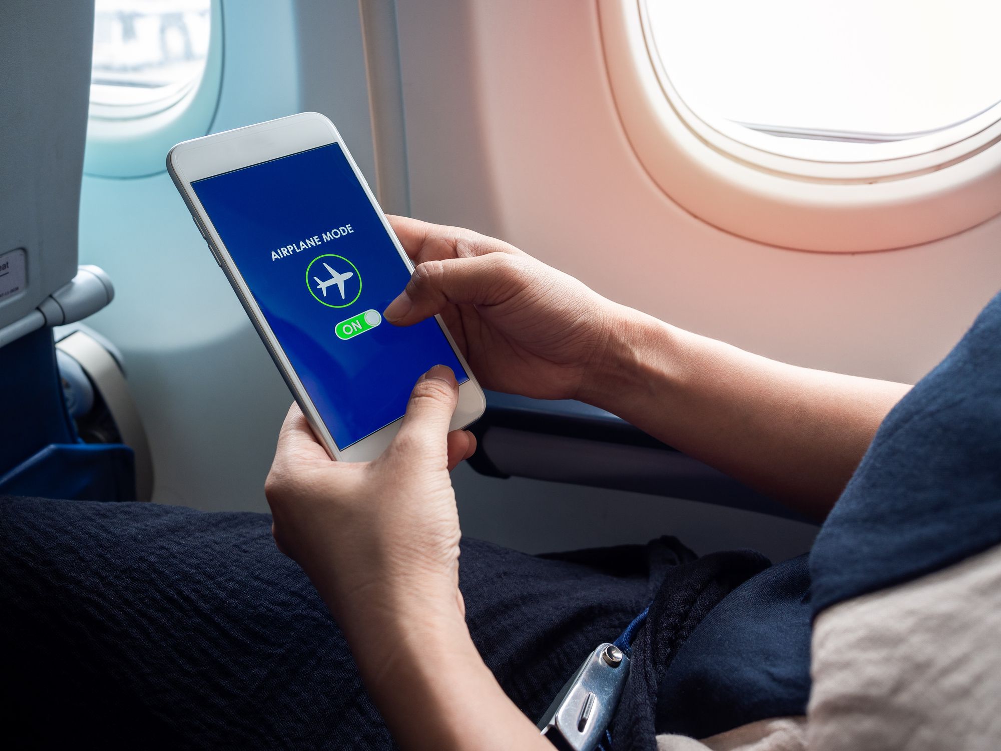 Sem modo avião: United Airlines começa a oferecer internet da Starlink em voos nos EUA