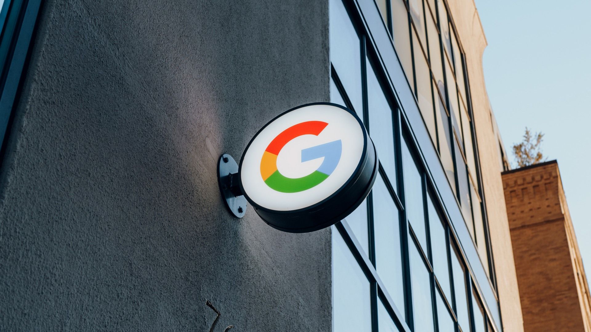 Google vai exibir anúncios na ‘Visão Geral criada por IA’ — mas só porque você os acha úteis