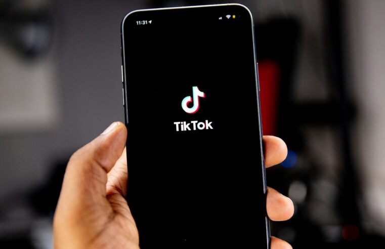TikTok anuncia o AI Alive, ferramenta de IA para criar vídeos a partir de imagens estáticas