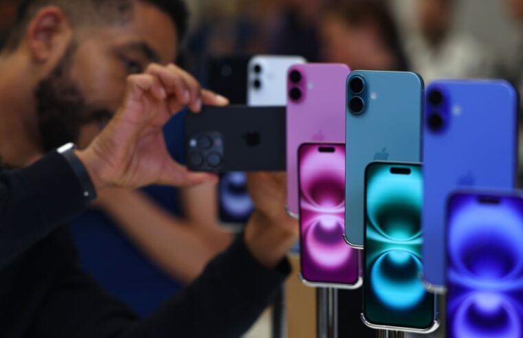 Procuradores do município de São Paulo passam a receber ‘auxílio-iPhone’ de R$ 22 mil