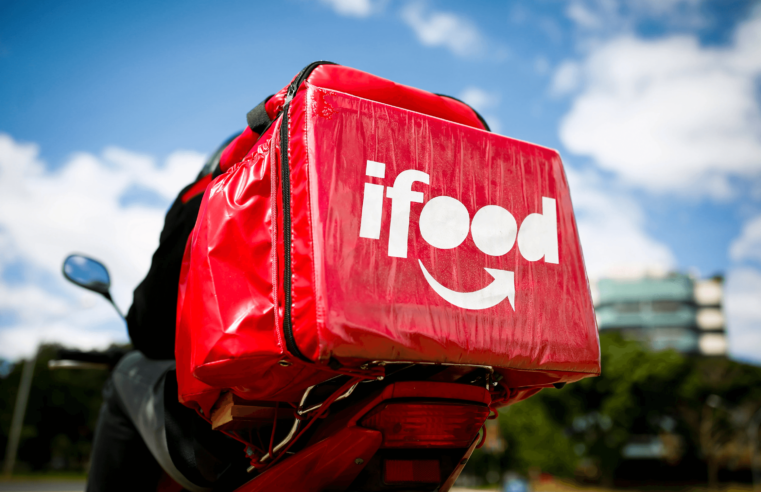 iFood passa a cobrar taxa de serviço de R$ 0,99 de todos os pedidos
