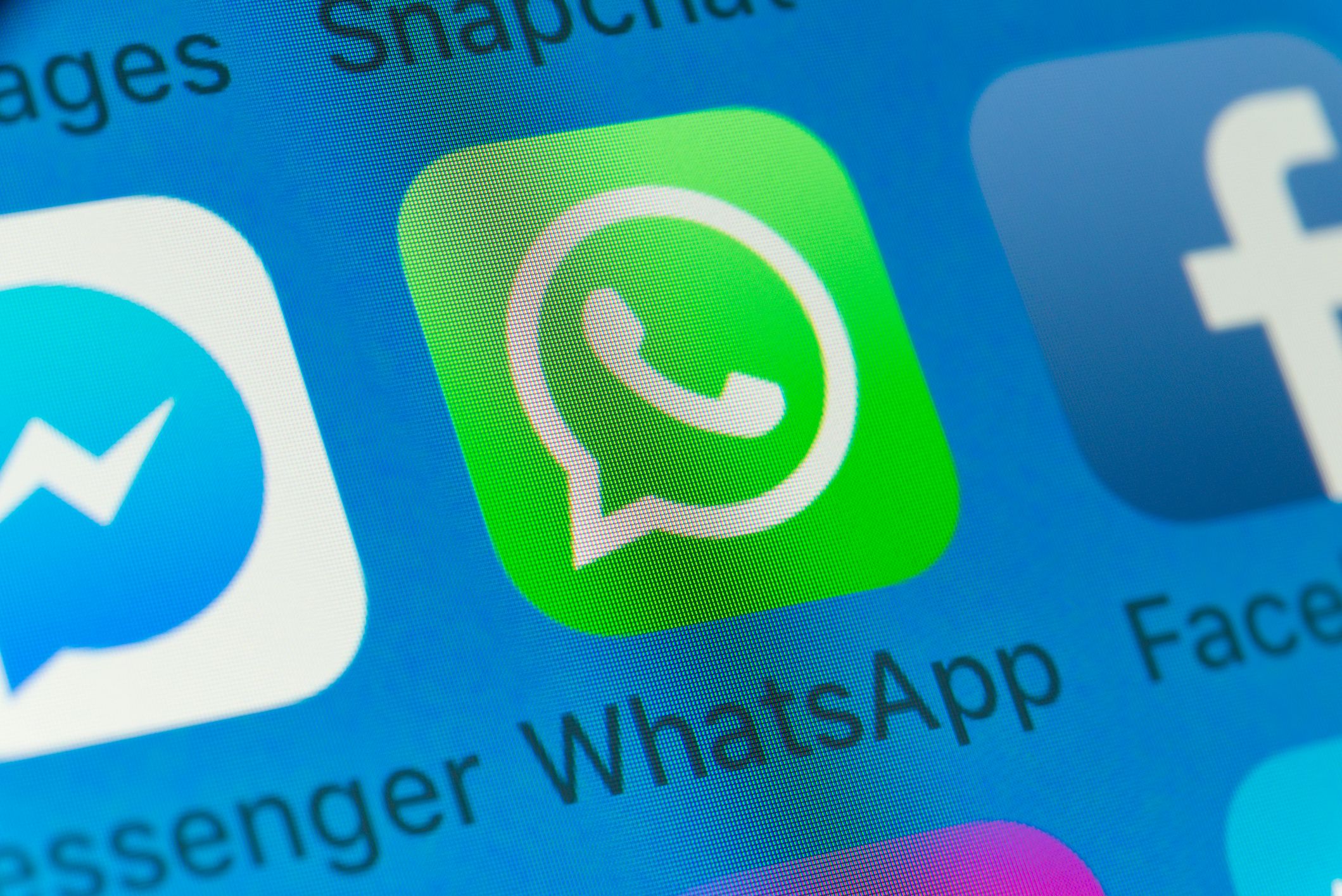 Como destrancar uma conversa no WhatsApp?