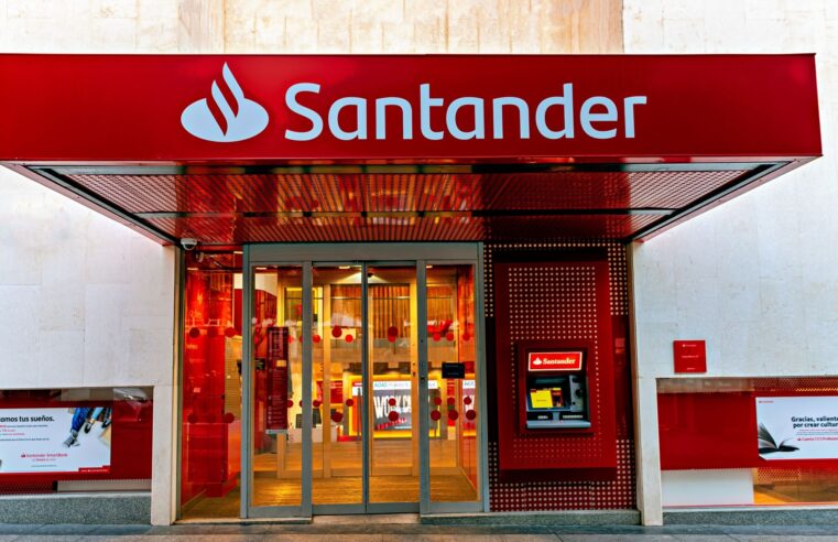 Santander lança ‘Alerta de Segurança’ que interrompe transações durante chamadas telefônicas suspeitas