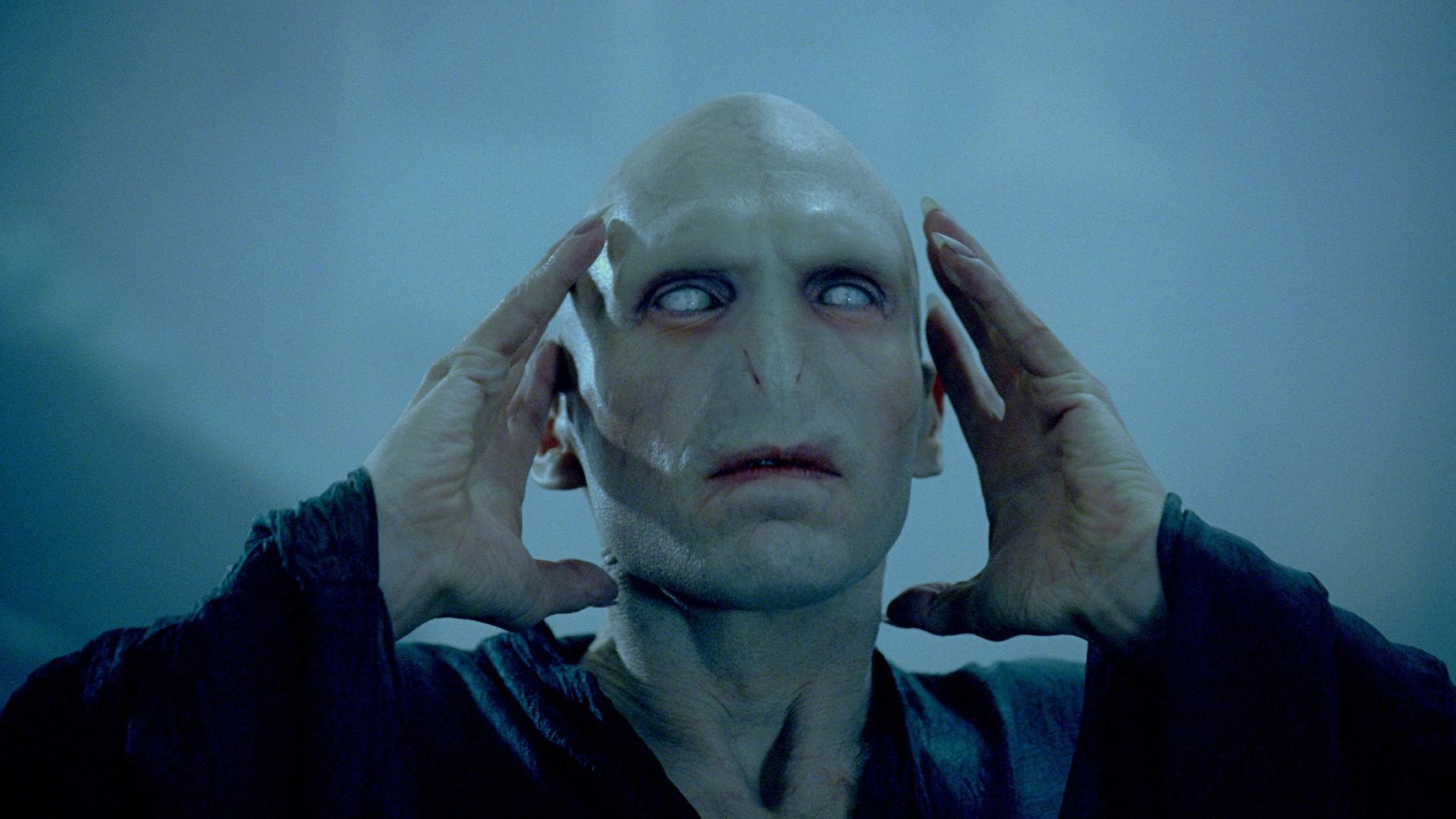 Presidente Snow será vivido por ator de Conclave e Harry Potter em Jogos Vorazes Amanhecer na Colheita