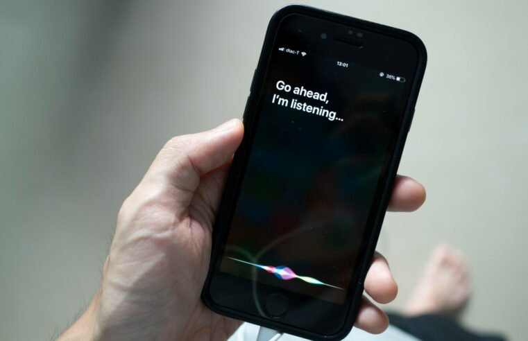 Tchau, Siri? Apple pode permitir uso de Alexa, Google Assistente e outros no iPhone