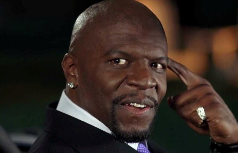 Terry Crews vem ao Brasil e recria cena clássica de As Branquelas! Assista