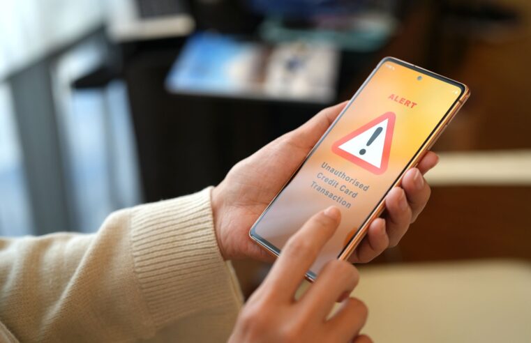 Central de golpes: Anatel apreende equipamento para disparo de SMS falso em São Paulo