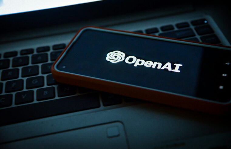 OpenAI volta atrás e não vai se tornar uma empresa com fins lucrativos