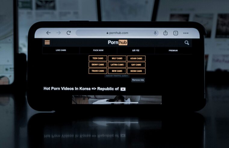 Pornhub e RedTube bloquearão acessos na França em protesto contra exigência do governo