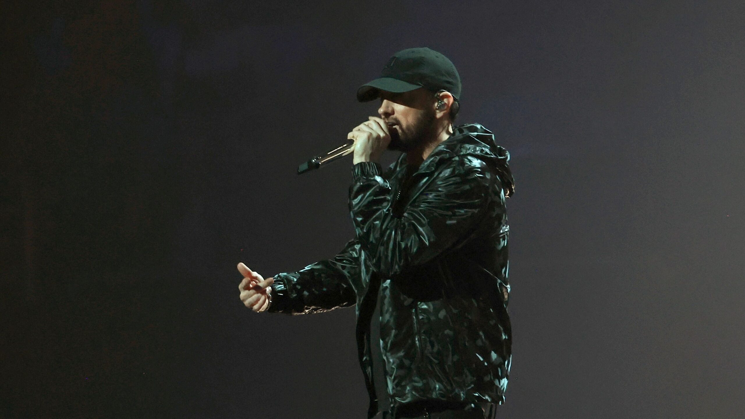 Eminem processa Meta em US$ 109 milhões por violação de direitos autorais de mais de 240 músicas