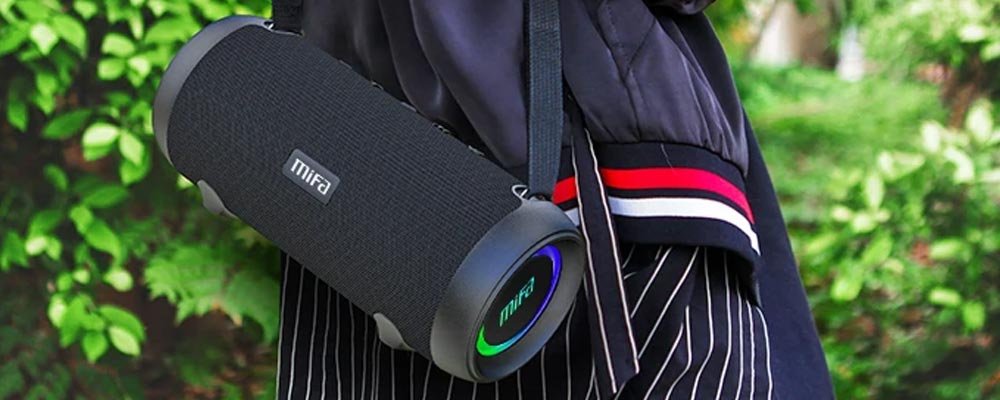 Promoção de fones, smartwatches, carregadores e outros eletrônicos baratinhos do AliExpress